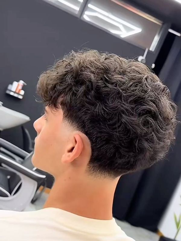 Low Taper With Loose Curls