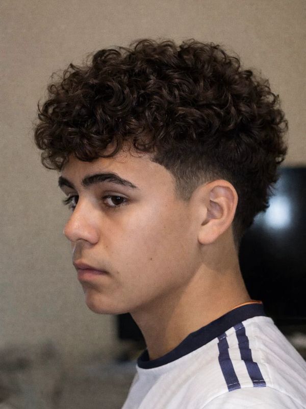 Sponge Curls with Low Taper