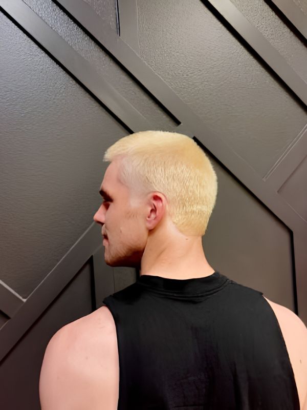 Eminem buzz cut blonde